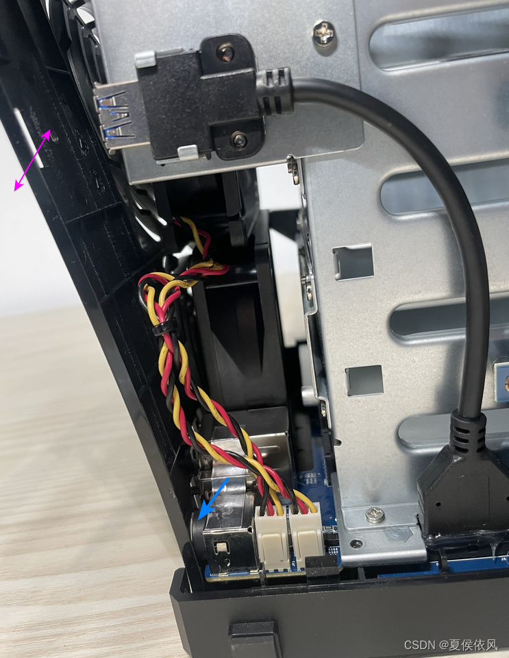 群晖 Sonology NAS DS920+ 拆机装机方法插图8 群晖 Sonology NAS DS920+ 拆机装机方法插图8